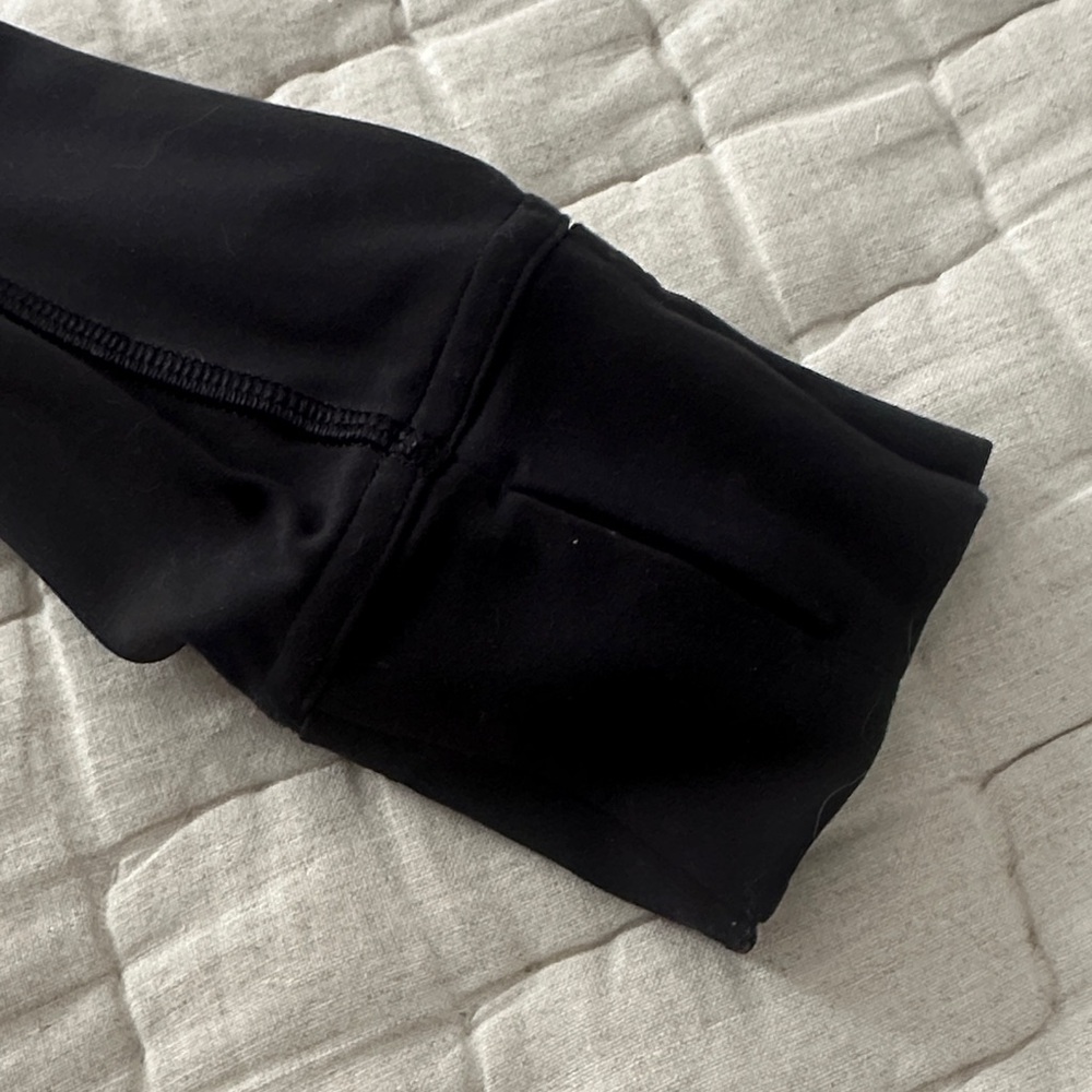 lululemon athletica Black Long-Sleeve Fitted Jacket with Back Vent Detail - Picture 2 of 4